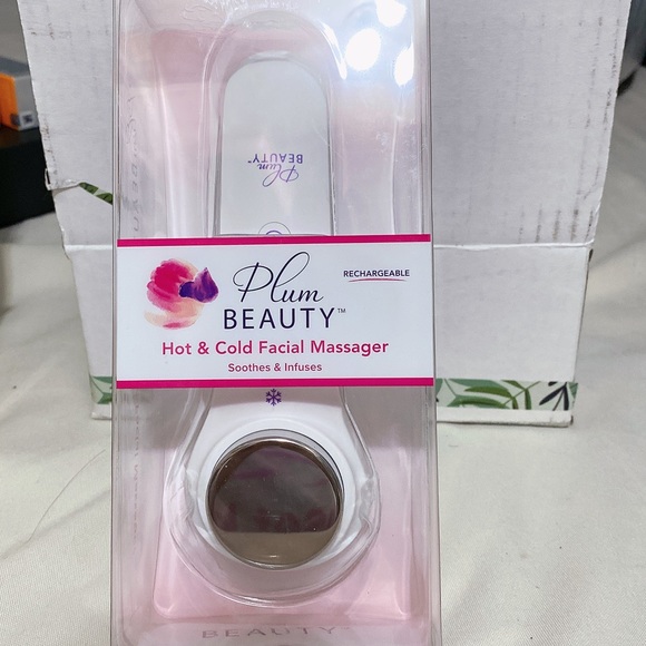 Plum Beauty Hot And Cold Facial Massager - Picture 4 of 7